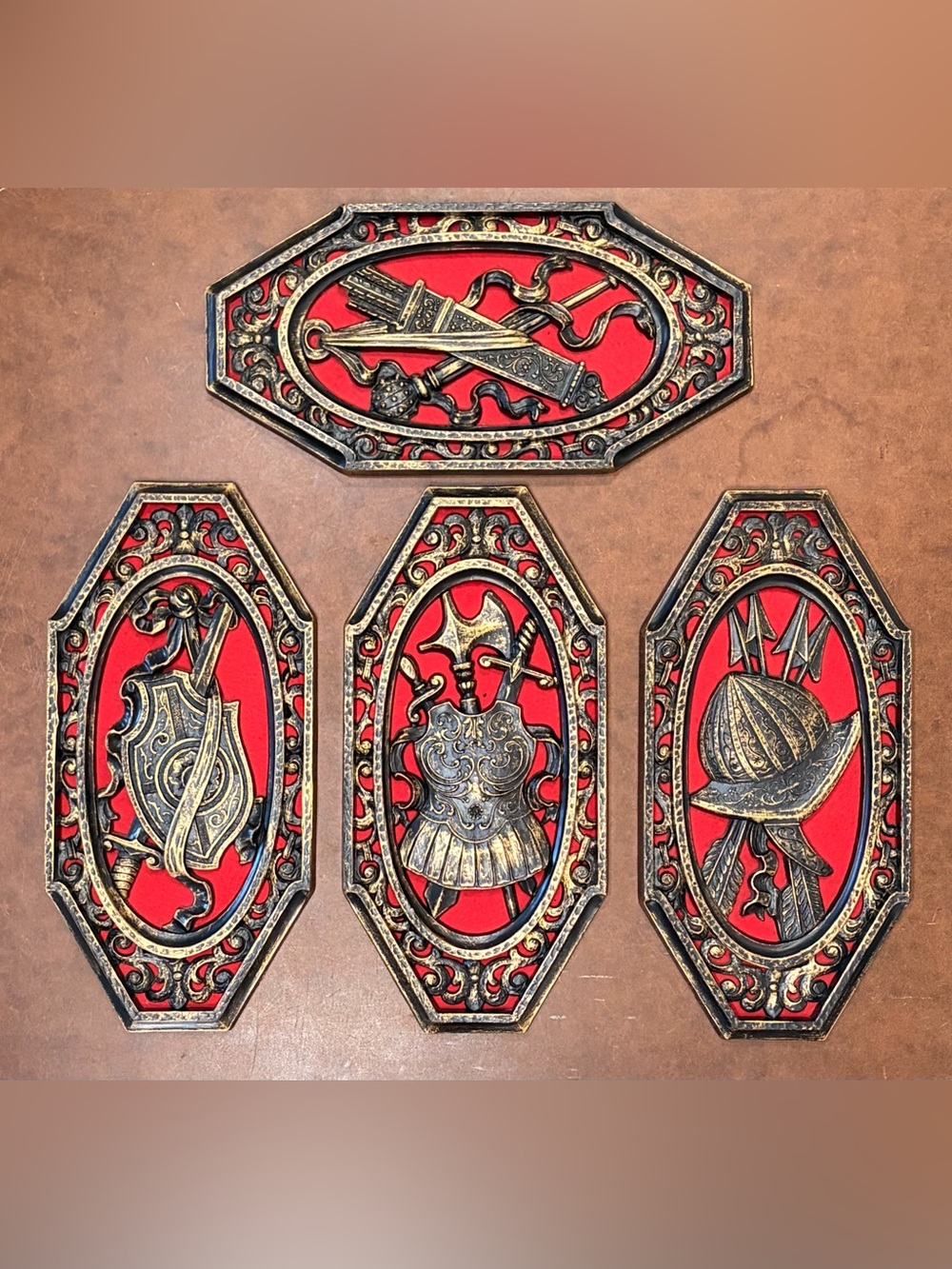 Vintage- ❤️ Set of 4- 1970s Homco Syroco Medieval Spanish Armor & Weapon Plaques